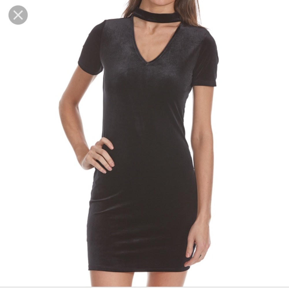 Black body con dress Choker Neckline